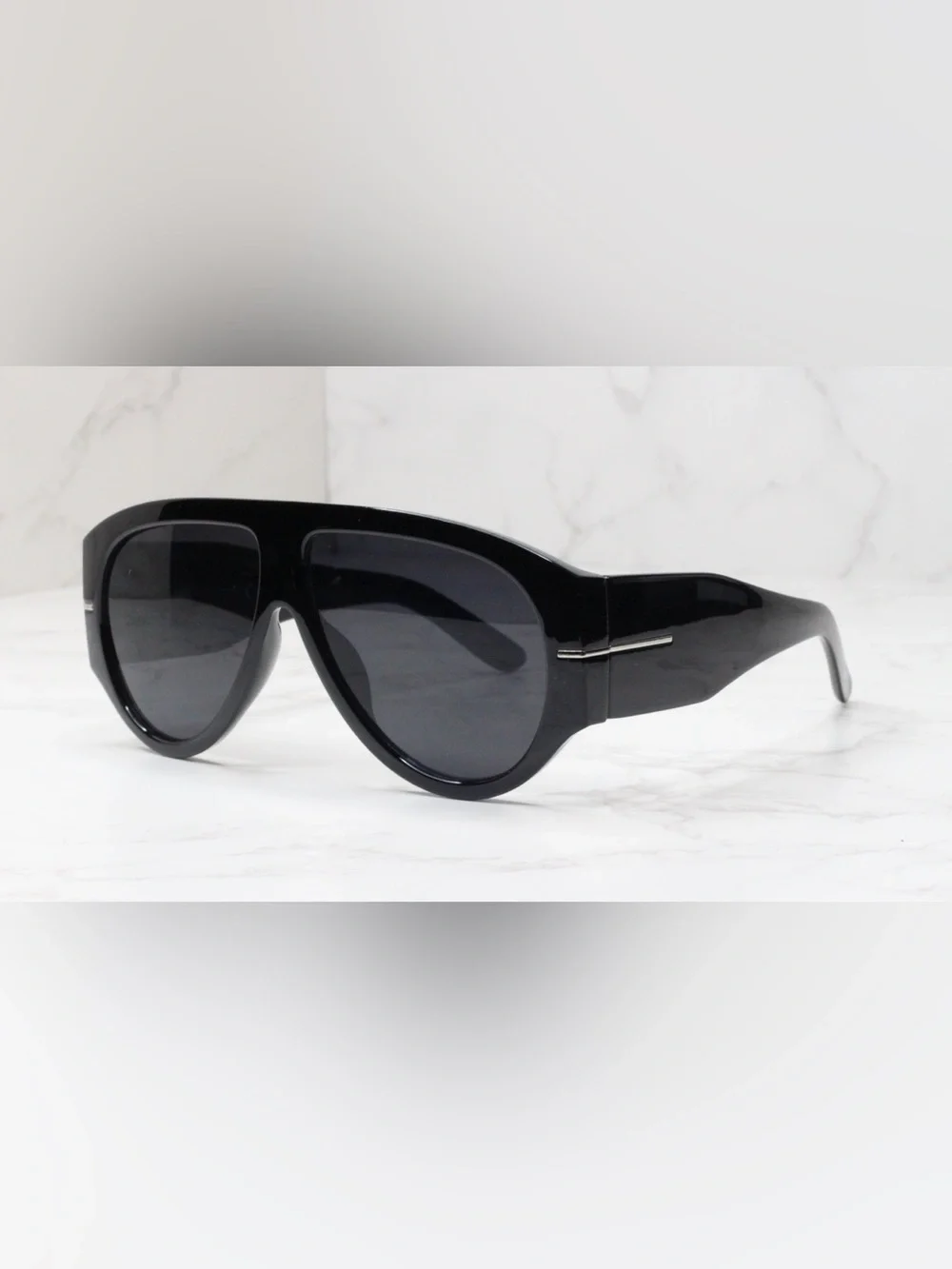 Classic Thick Aviator Sunglasses - Sleek Shades